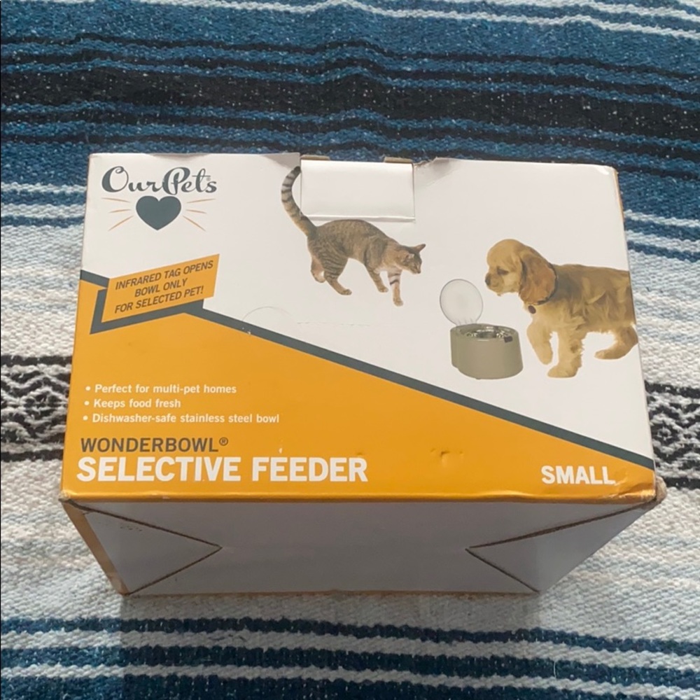 Our Pets Selective Feeder